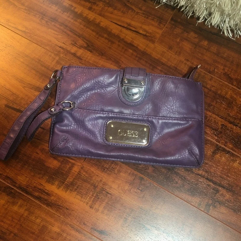 GUESS SM Clutch Handbag Purple Faux Leather Purse
